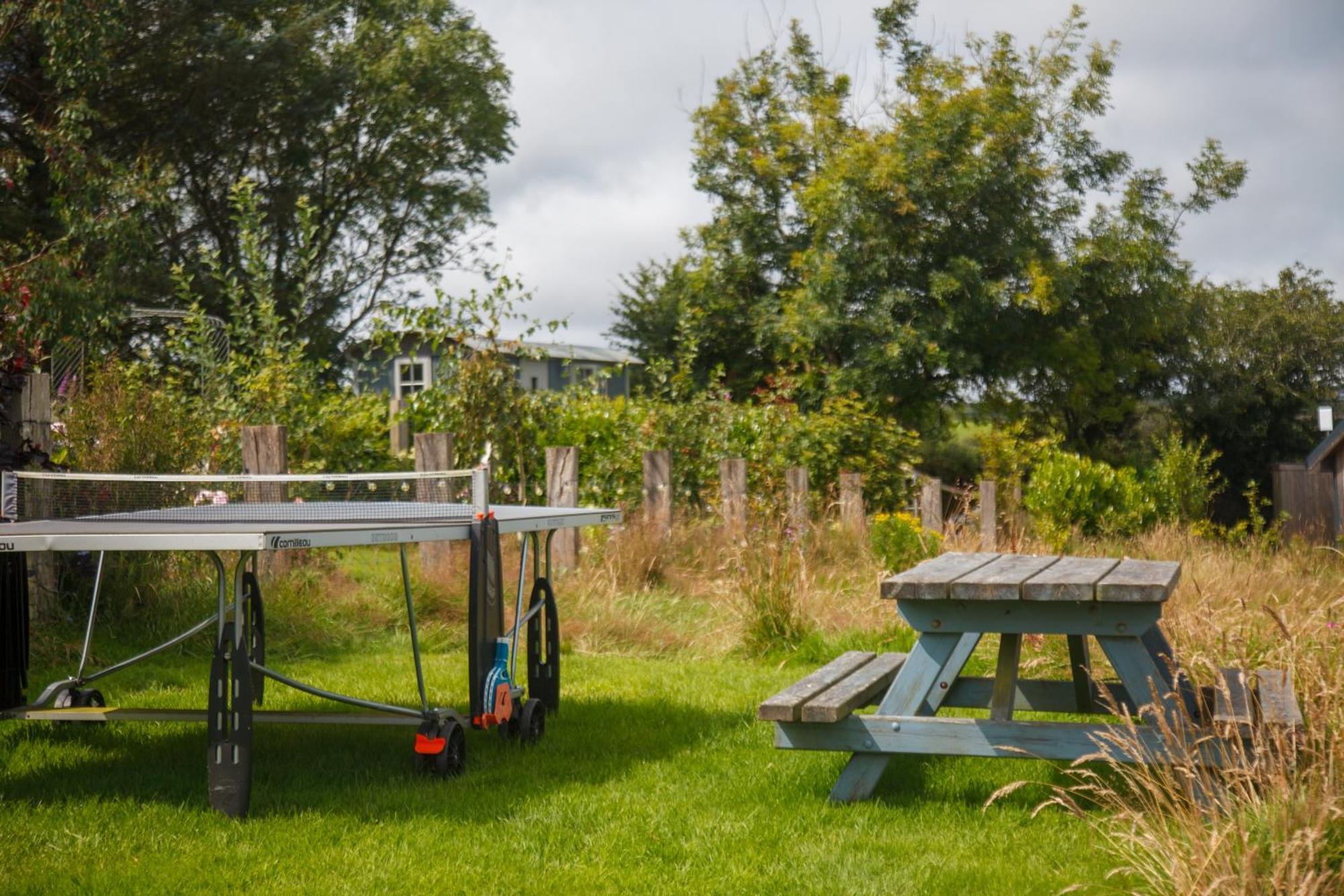 Luxury Shepherd'S Hut On Flower Farm With Outdoor Bath In Mid Cornwall Труро Экстерьер фото